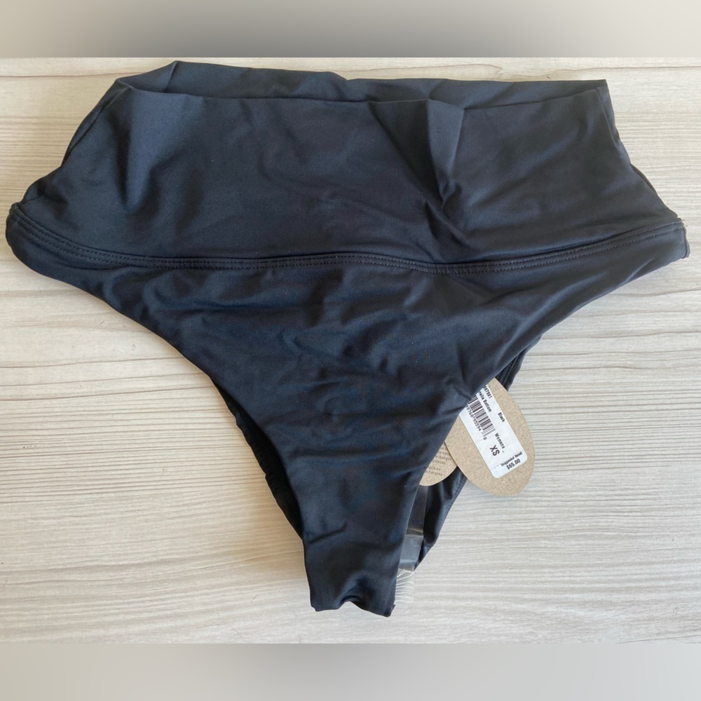 NWT Prana Black Aurelia Scrunchy Cheeky Bottom Womens Size XS UPF 50 Quick Dry - Picture 5 of 15